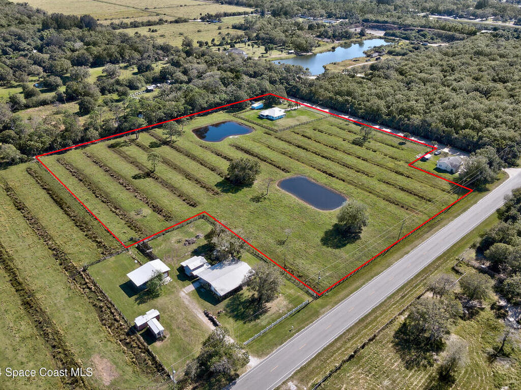 13720 101st Street, Fellsmere, FL 32948