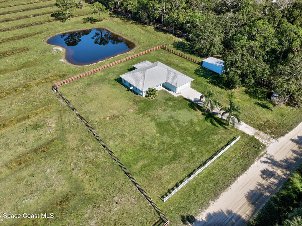 13720 101st Street, Fellsmere, FL 32948