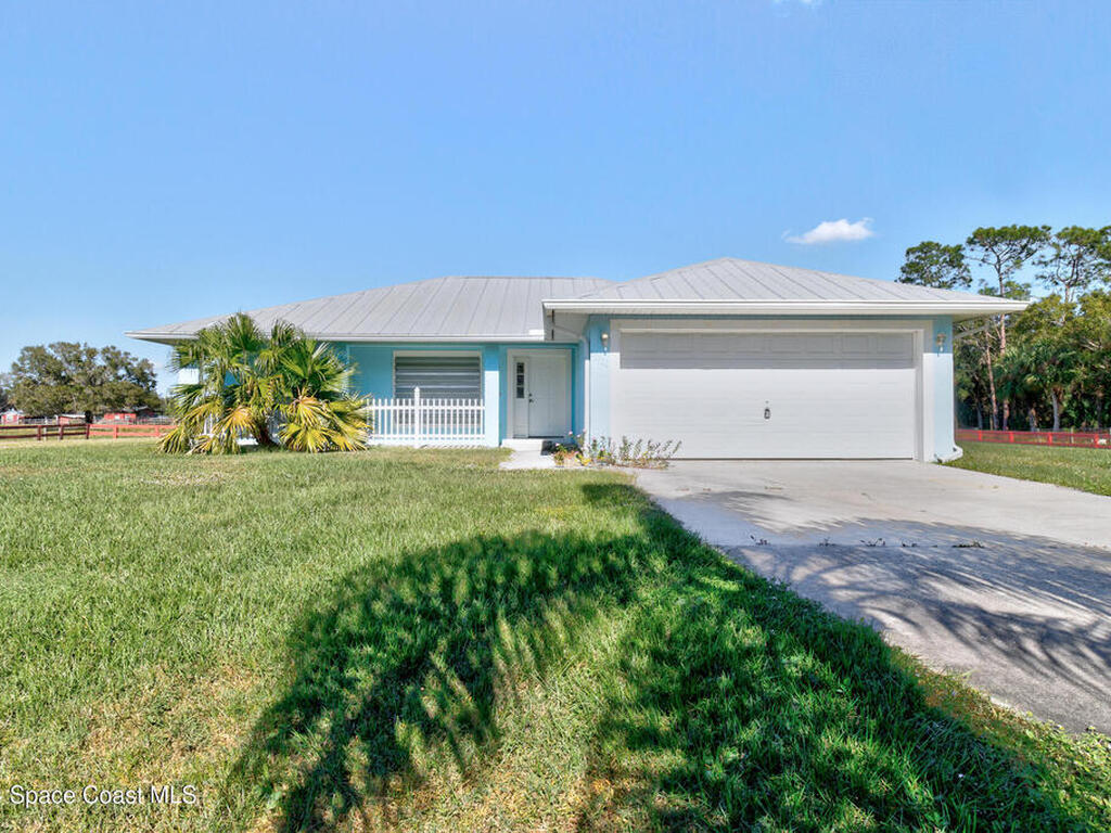 13720 101st Street, Fellsmere, FL 32948