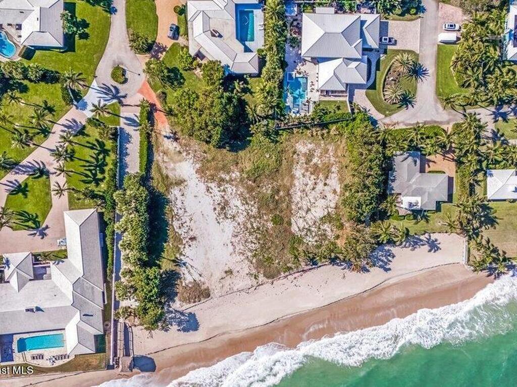 2136 N Porpoise Point Lane, Vero Beach, FL 32963