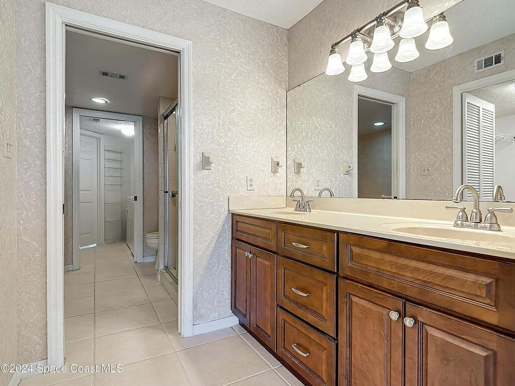 540 S Brevard Avenue, Cocoa Beach, FL 32931