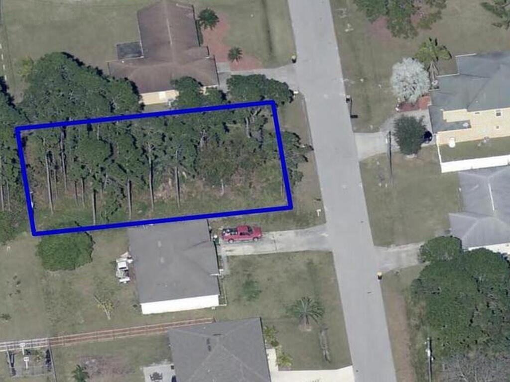 1000 Hammacher Avenue, Palm Bay, FL 32908