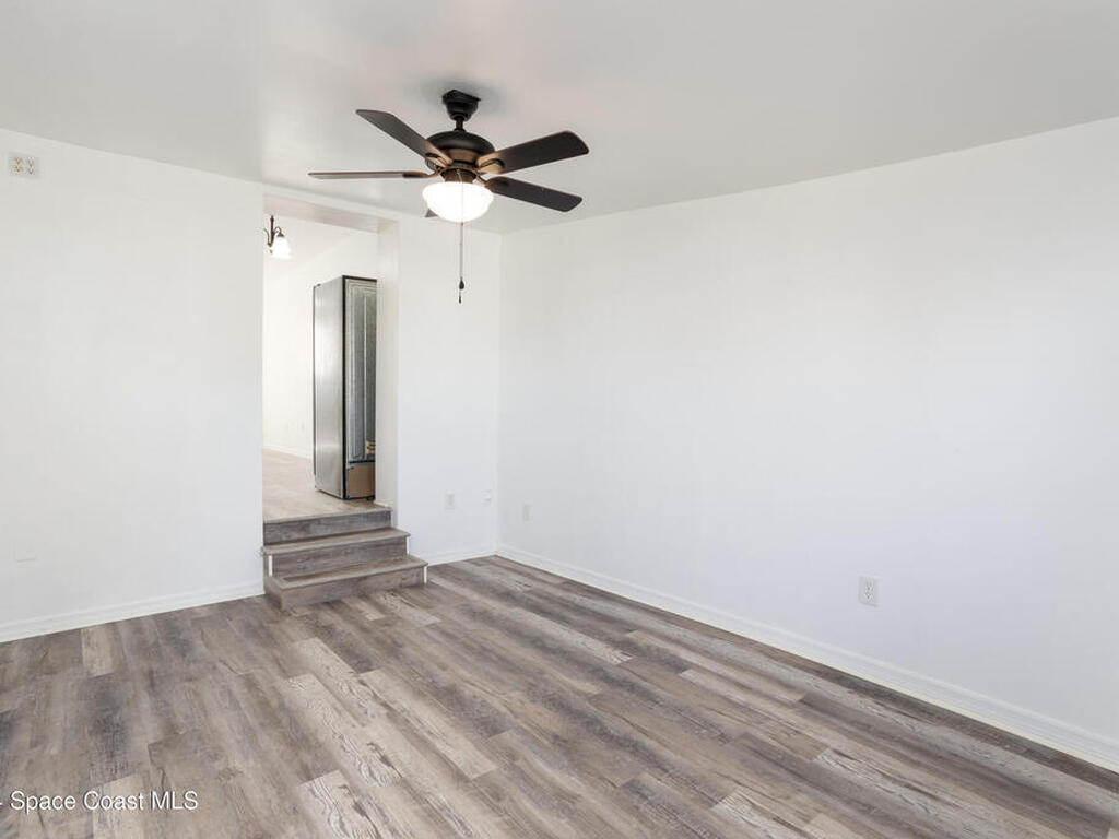 1064 Cabot Drive, Palm Bay, FL 32905