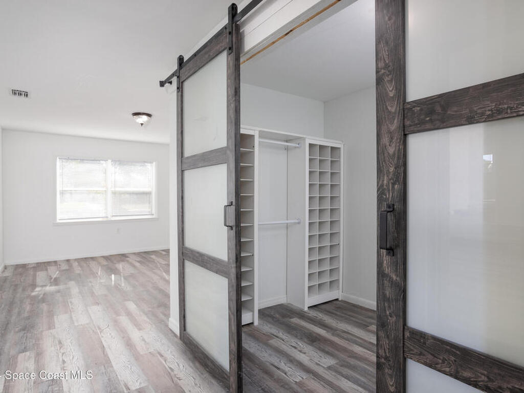 1064 Cabot Drive, Palm Bay, FL 32905