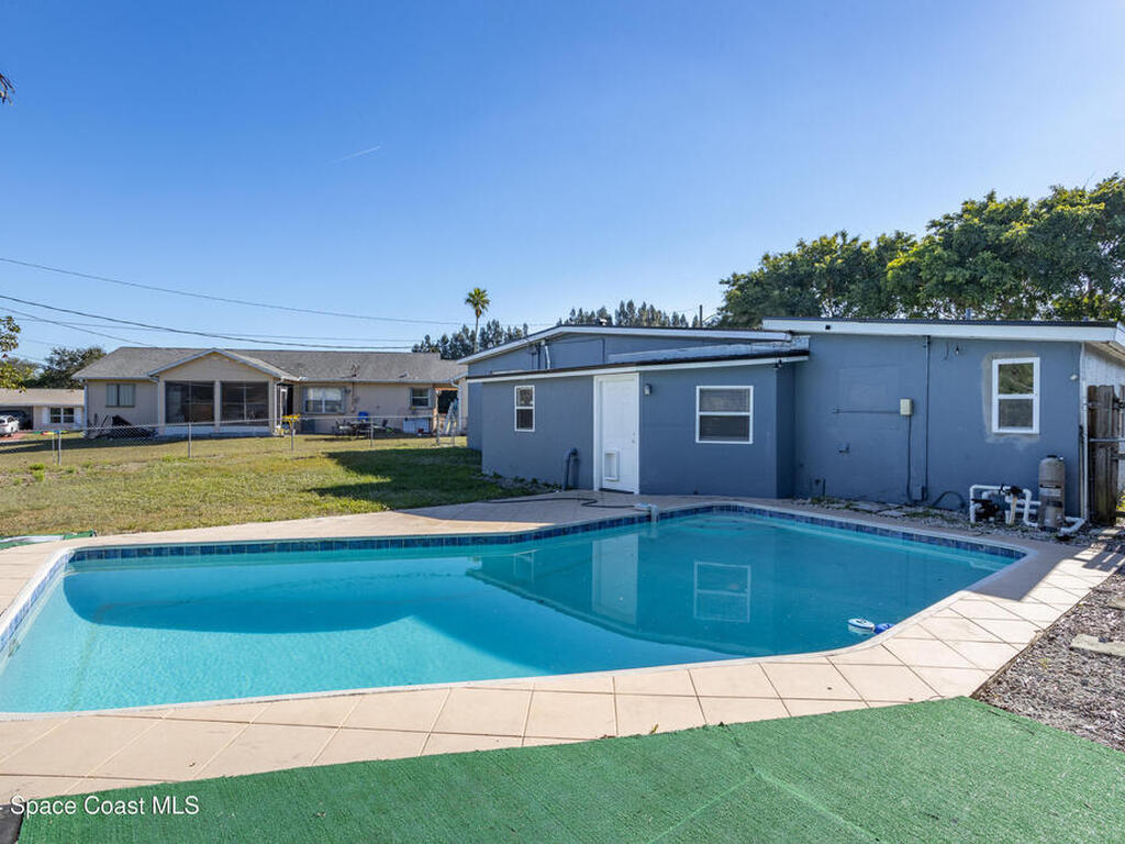 1064 Cabot Drive, Palm Bay, FL 32905