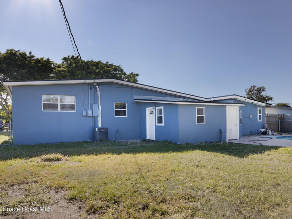 1064 Cabot Drive, Palm Bay, FL 32905