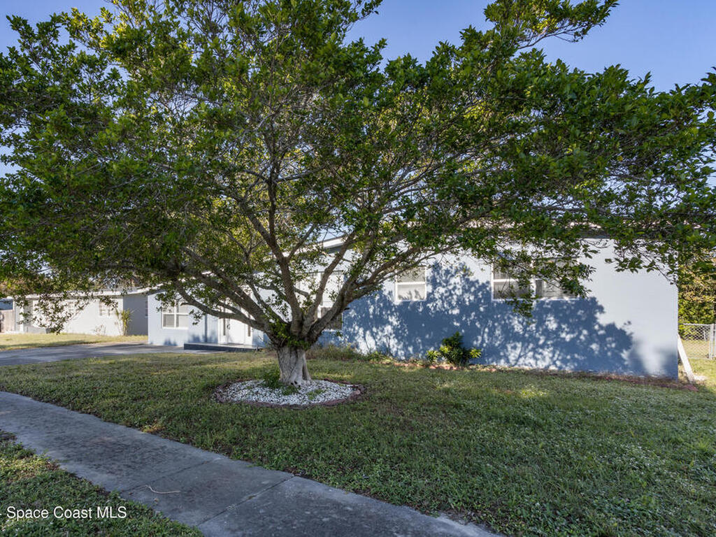 1064 Cabot Drive, Palm Bay, FL 32905