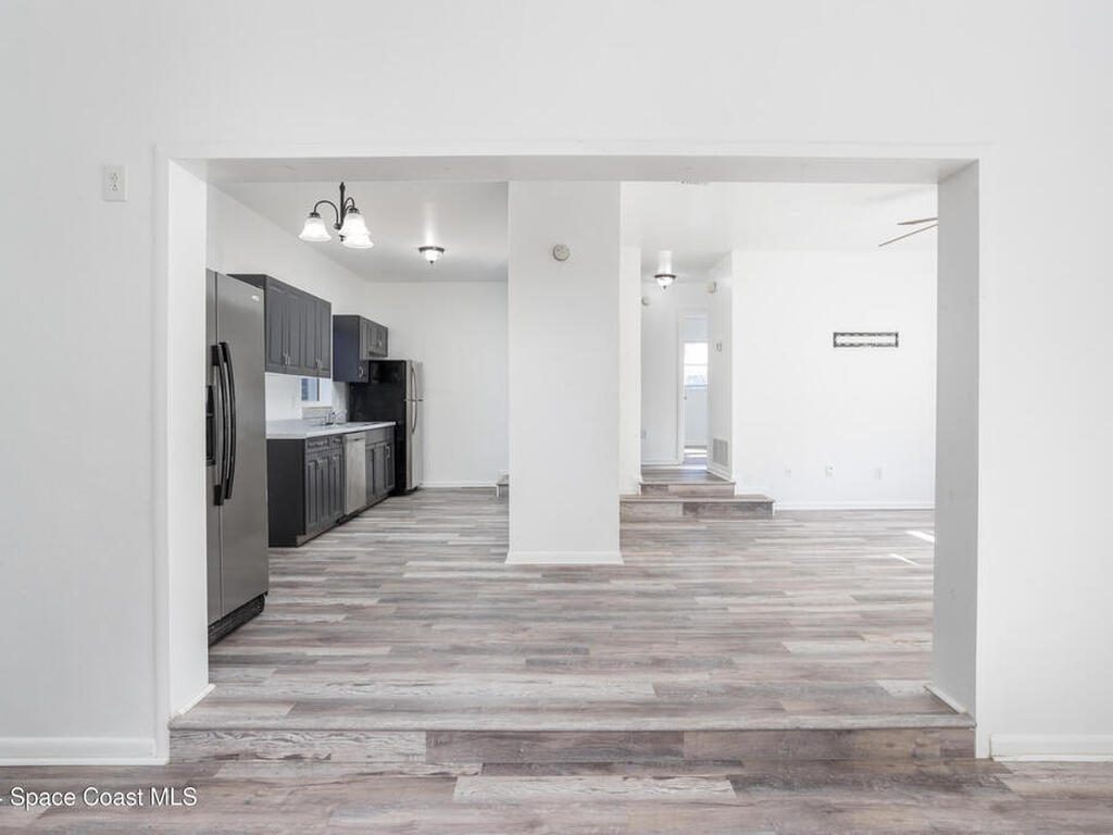 1064 Cabot Drive, Palm Bay, FL 32905