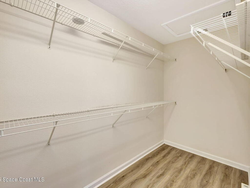 1006 Vista Cay Court, Brandon, FL 33510