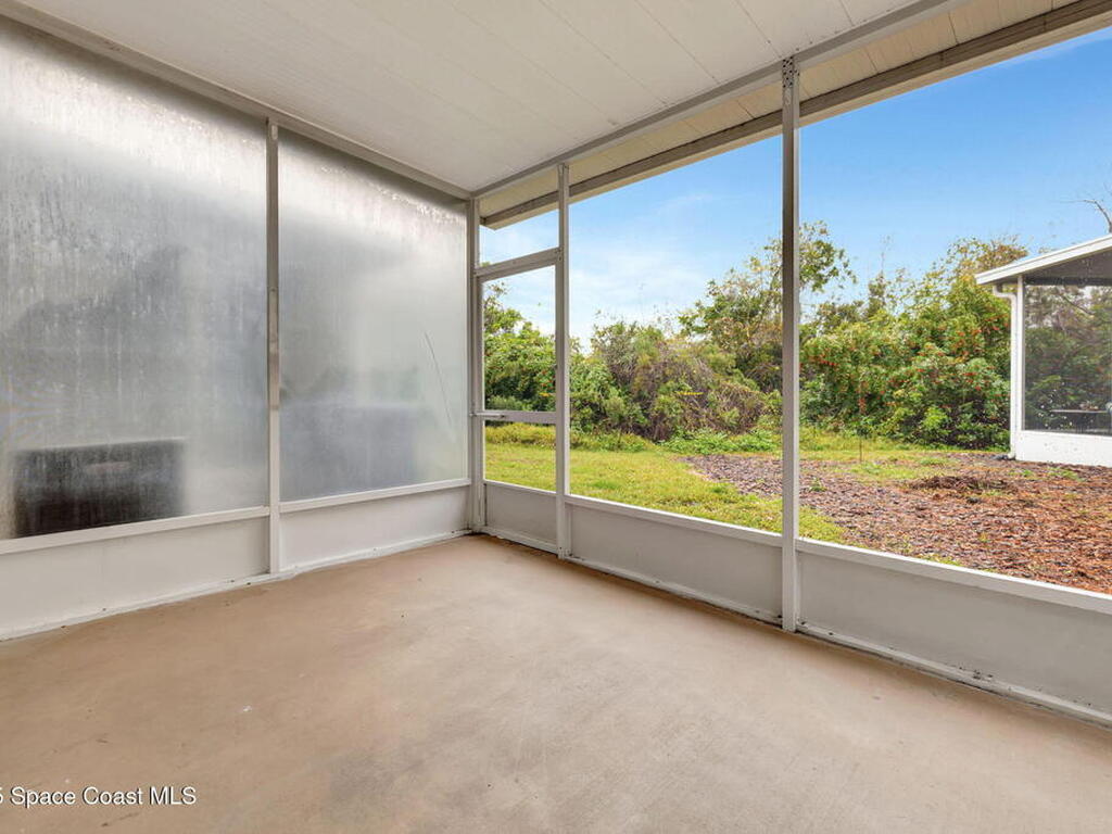 1006 Vista Cay Court, Brandon, FL 33510