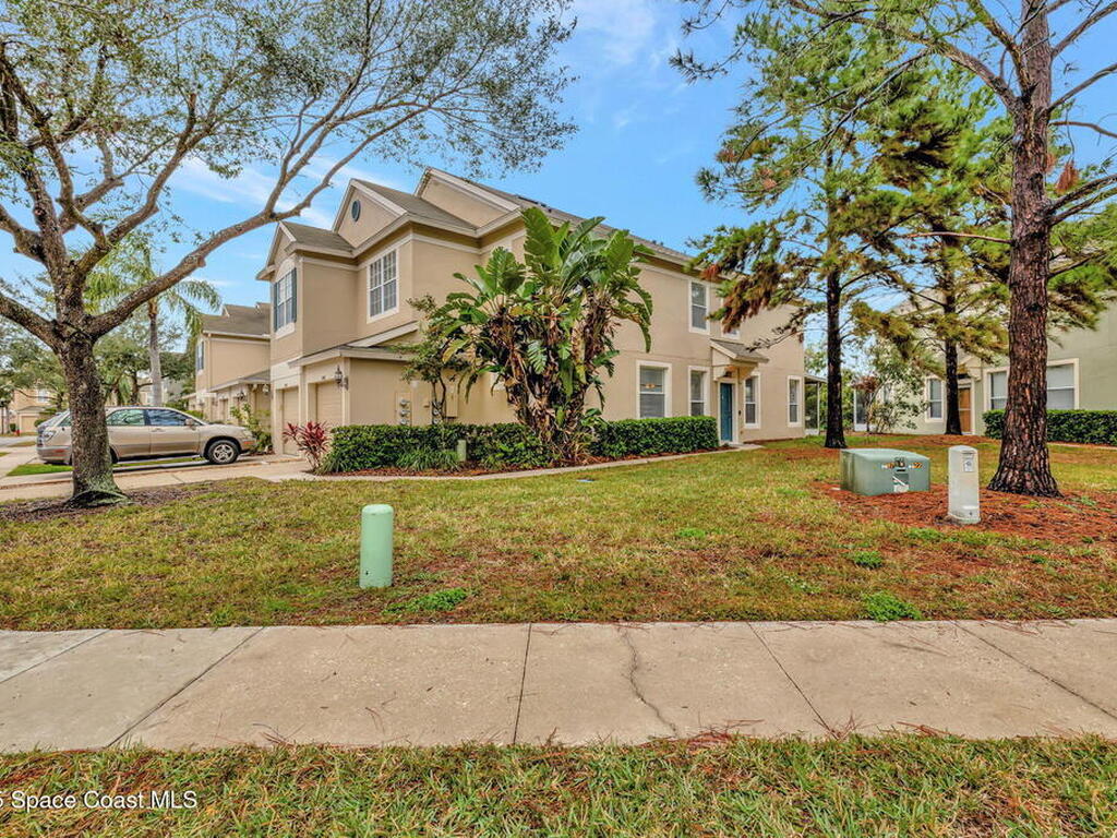 1006 Vista Cay Court, Brandon, FL 33510