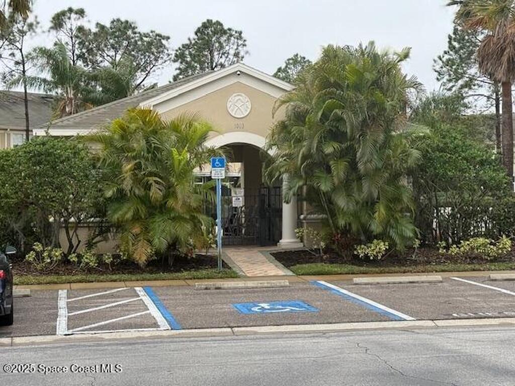 1006 Vista Cay Court, Brandon, FL 33510