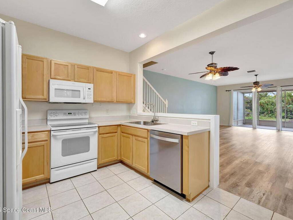 1006 Vista Cay Court, Brandon, FL 33510