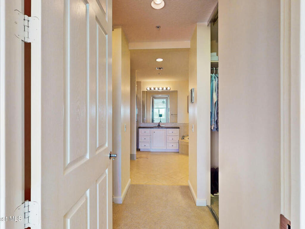 27 Harbour Isle Drive, Hutchinson Island, FL 34949