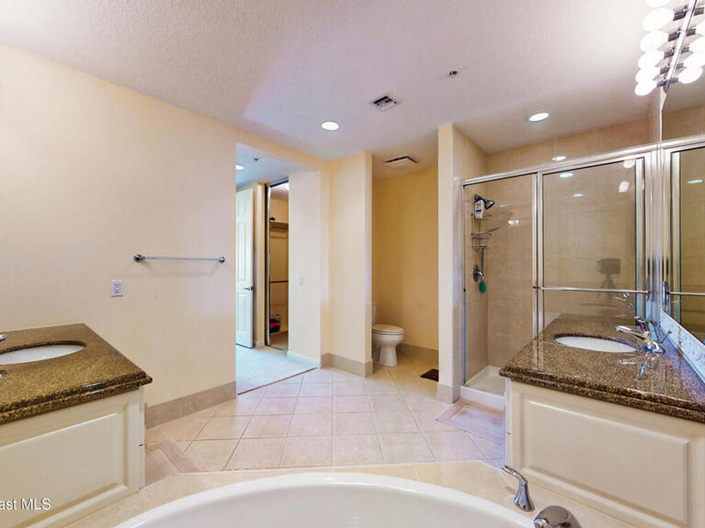 27 Harbour Isle Drive, Hutchinson Island, FL 34949