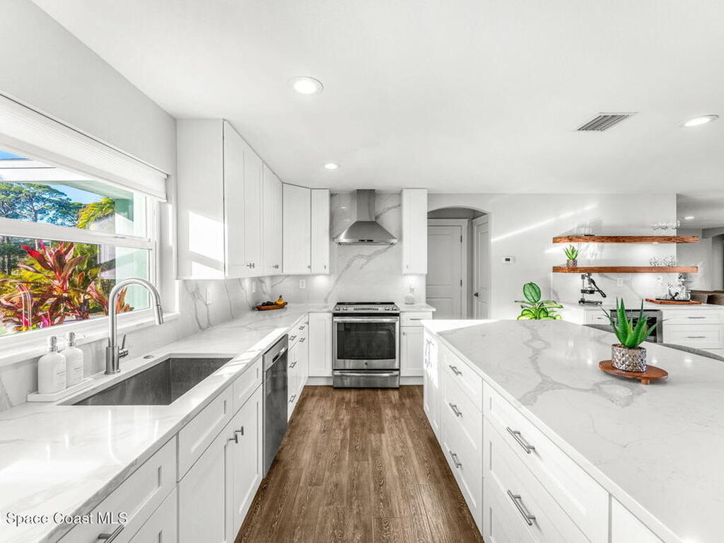 2898 Newfound Harbor Drive, Merritt Island, FL 32952