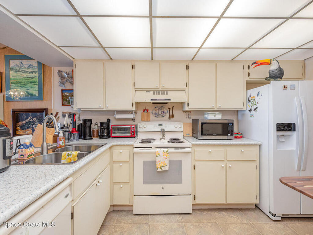 200 S Banana River Boulevard, Cocoa Beach, FL 32931