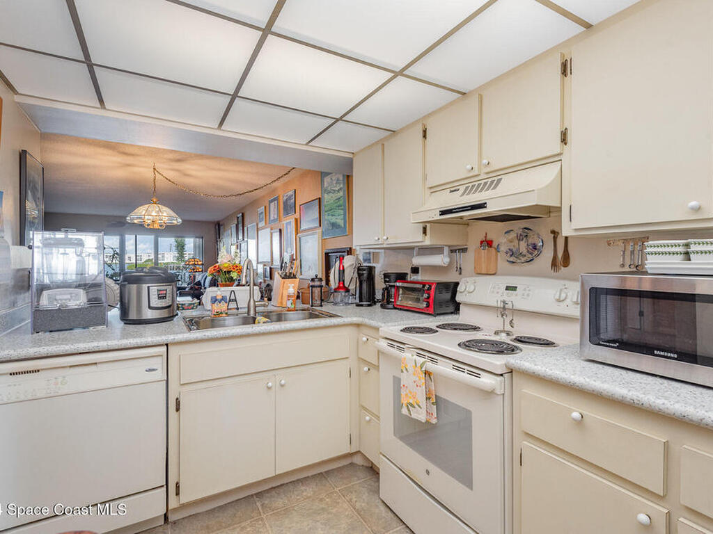 200 S Banana River Boulevard, Cocoa Beach, FL 32931