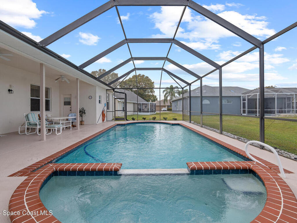 1916 Fabien Circle, Melbourne, FL 32940