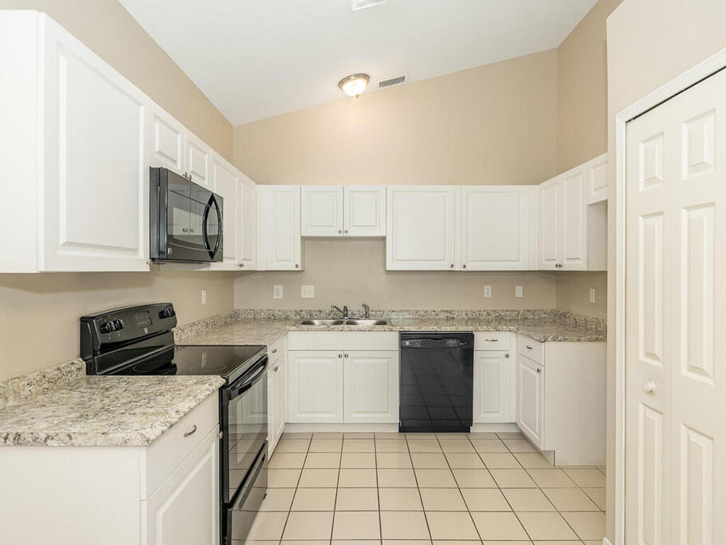 867 S Patrick Drive, Satellite Beach, FL 32937