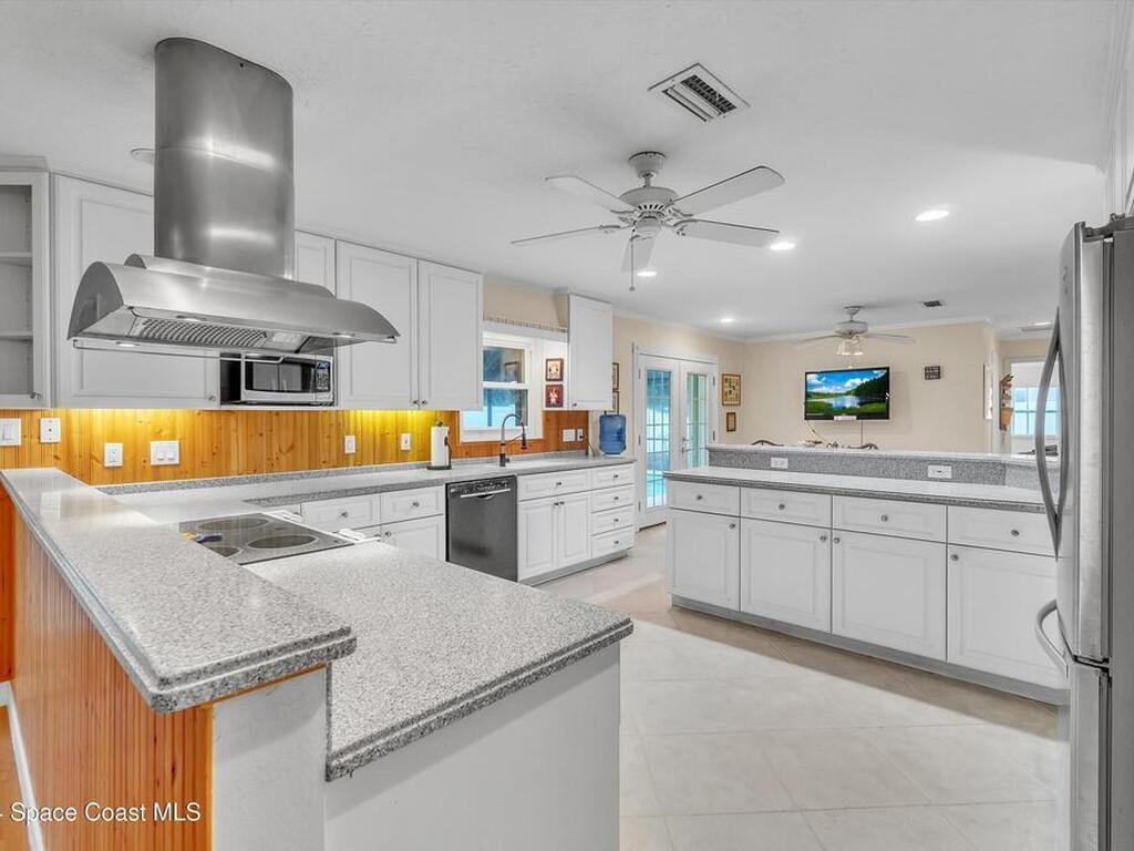 417 1st Avenue, Indialantic, FL 32903