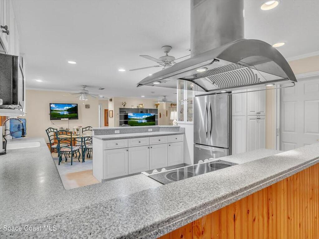 417 1st Avenue, Indialantic, FL 32903