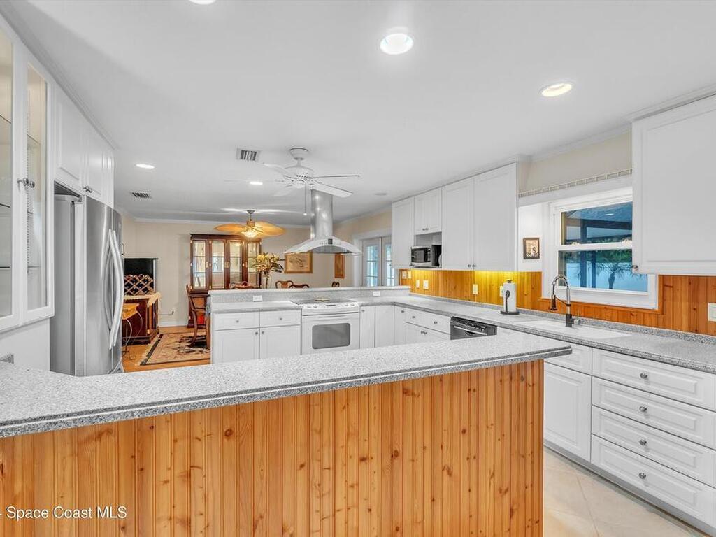 417 1st Avenue, Indialantic, FL 32903