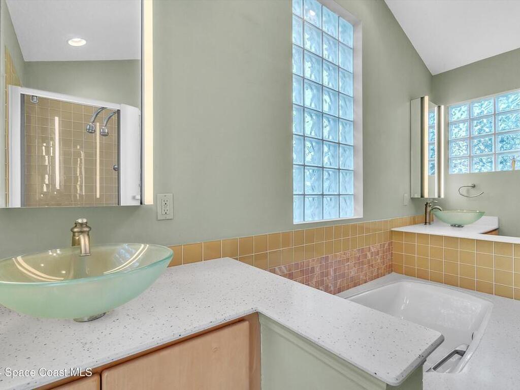 417 1st Avenue, Indialantic, FL 32903
