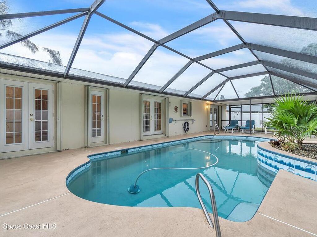 417 1st Avenue, Indialantic, FL 32903
