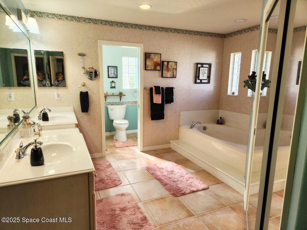 220 Seaglass Drive, Melbourne Beach, FL 32951