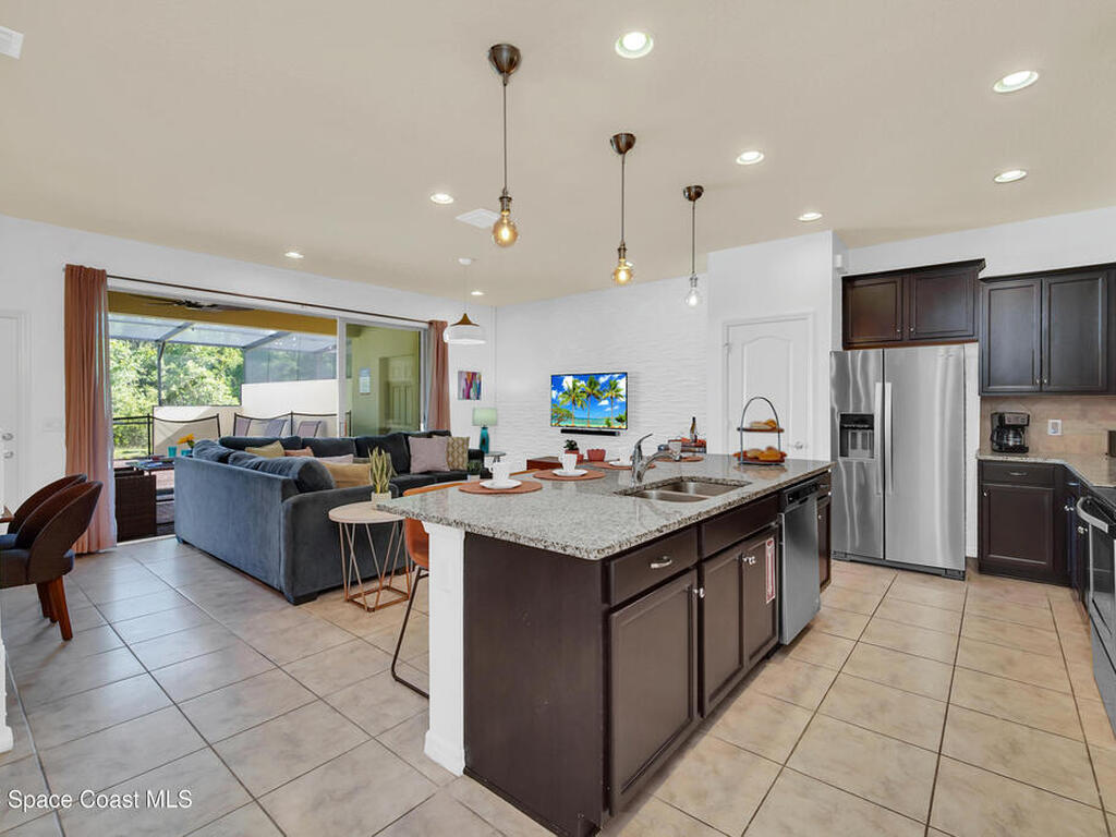 8891 Geneve Court, Kissimmee, FL 34747
