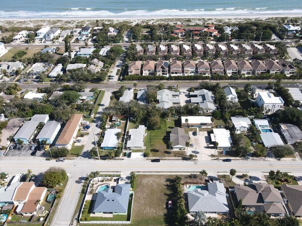 320 S Brevard Avenue, Cocoa Beach, FL 32931