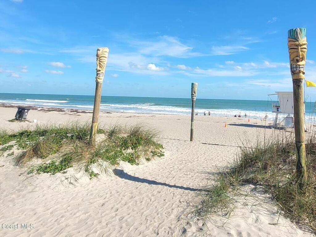 320 S Brevard Avenue, Cocoa Beach, FL 32931