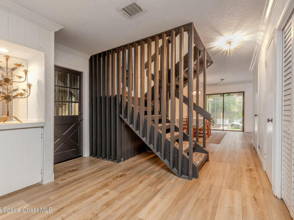 5925 Riverside Drive, Melbourne Beach, FL 32951