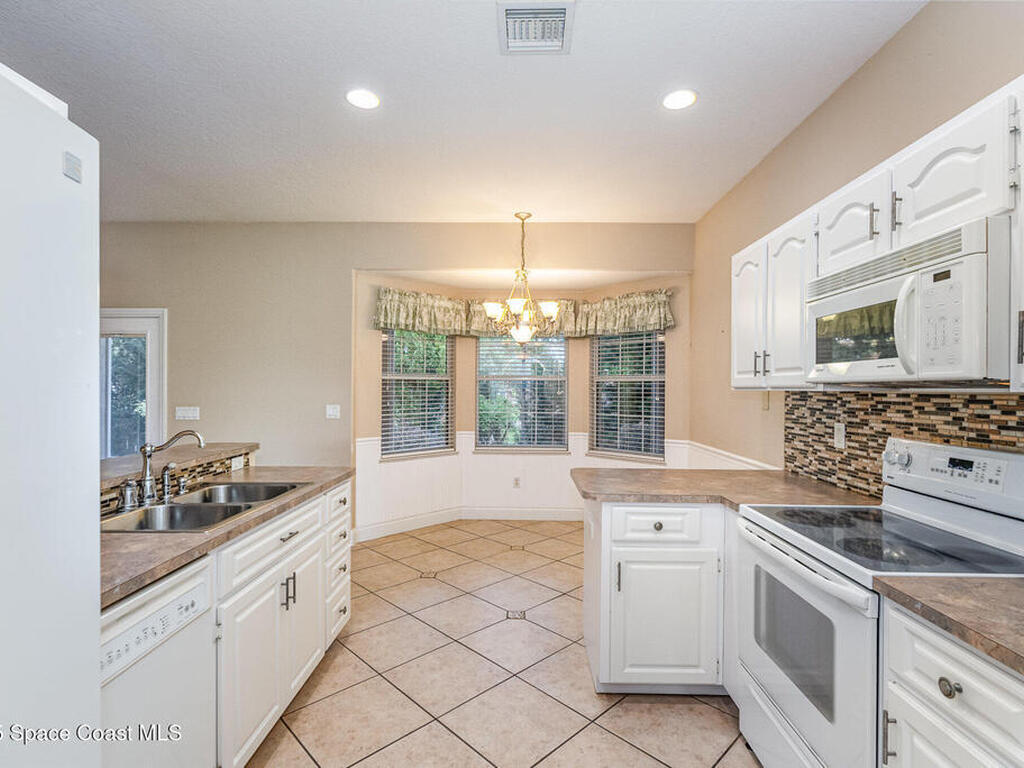 833 Parkwood Avenue, Titusville, FL 32796