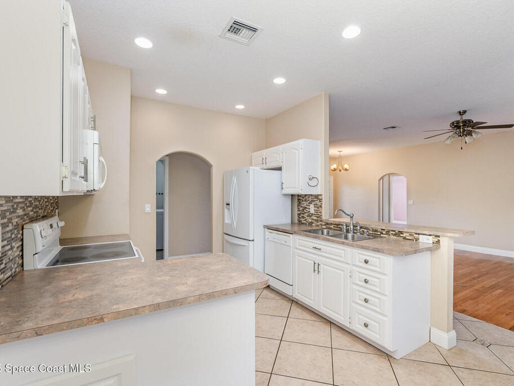 833 Parkwood Avenue, Titusville, FL 32796