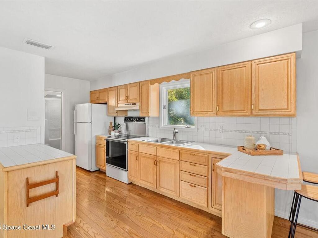 801 Grandview Drive, Merritt Island, FL 32952