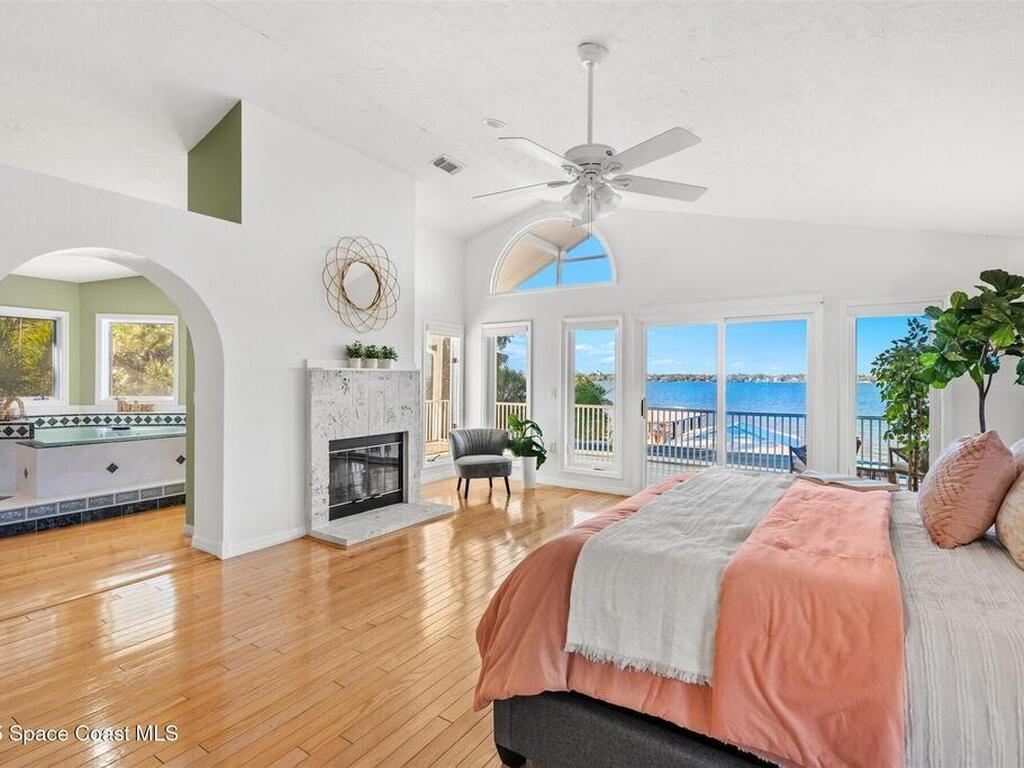 801 Grandview Drive, Merritt Island, FL 32952