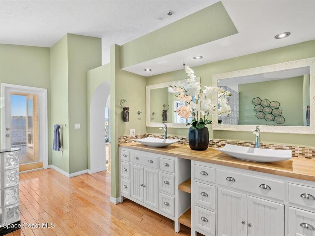 801 Grandview Drive, Merritt Island, FL 32952