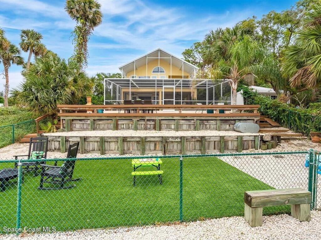 801 Grandview Drive, Merritt Island, FL 32952