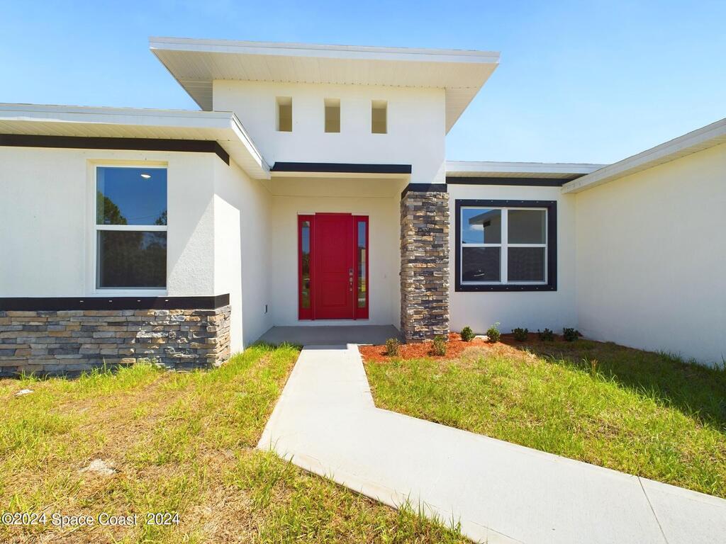 542 Lambright Street, Palm Bay, FL 32908