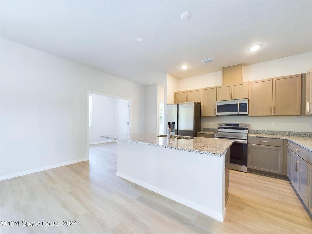 542 Lambright Street, Palm Bay, FL 32908