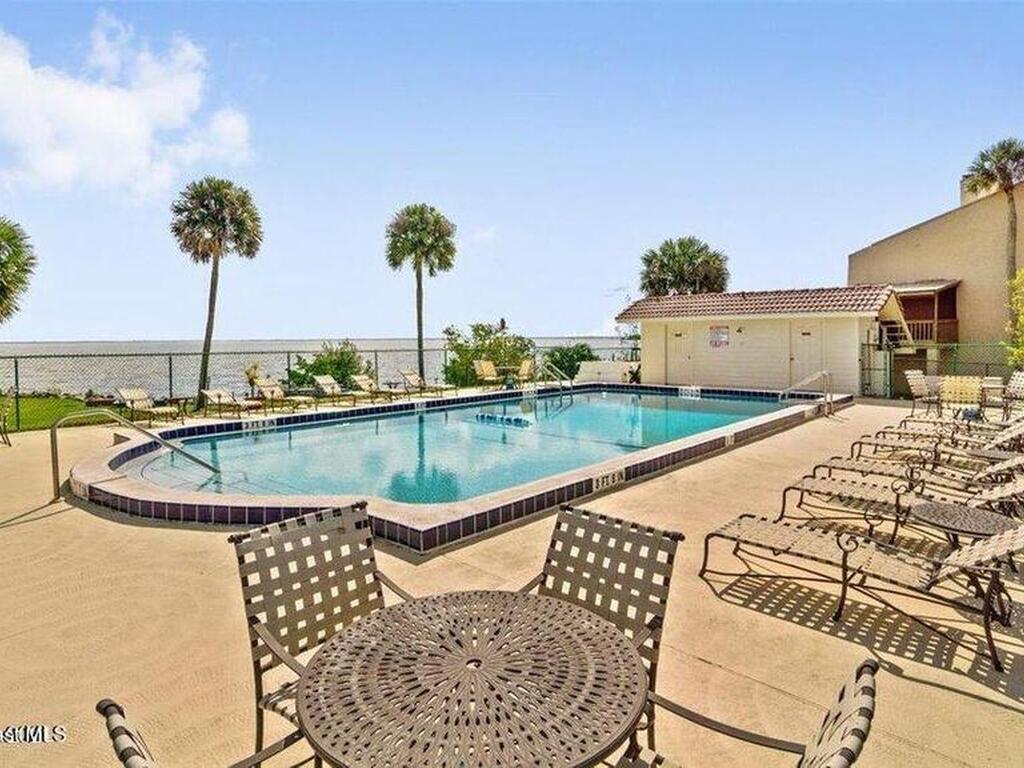 4997 Riveredge Drive, Titusville, FL 32780