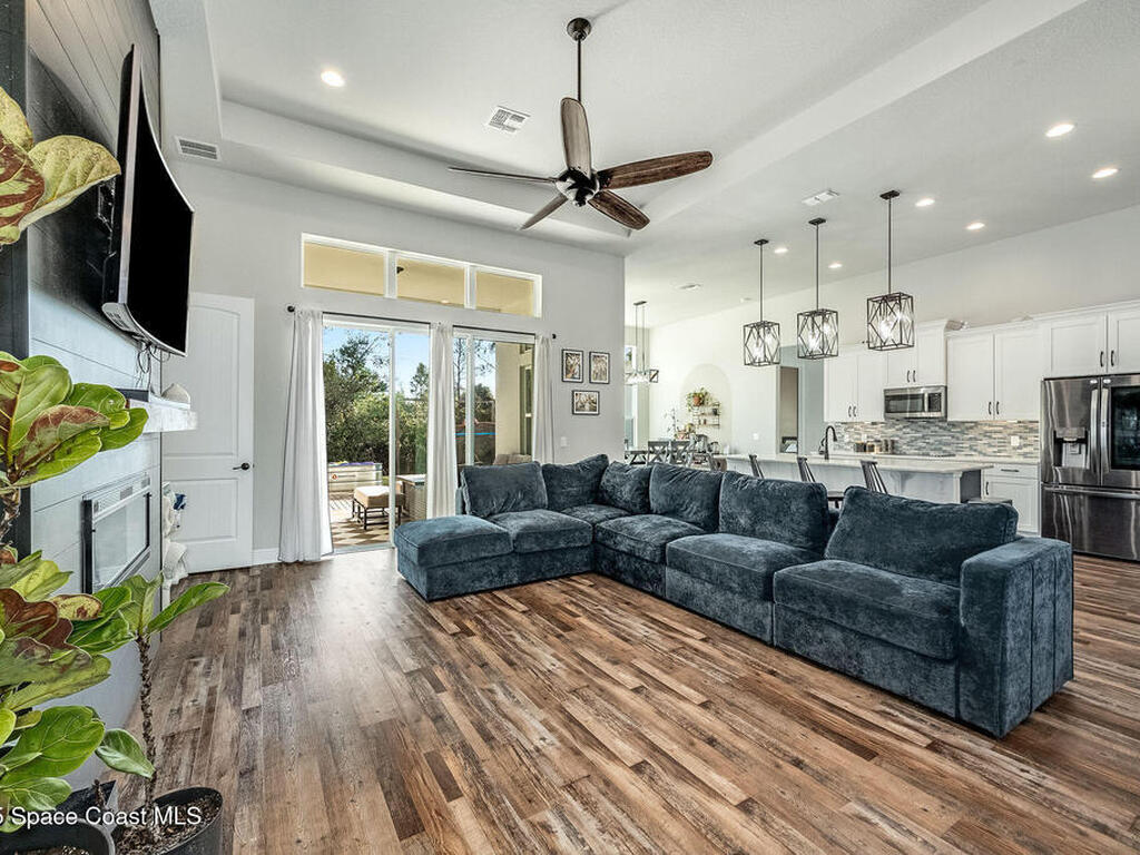 1984 Crossbill Drive, Titusville, FL 32796