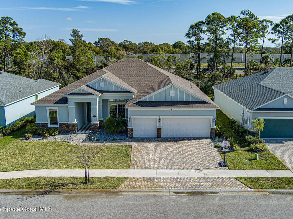 1984 Crossbill Drive, Titusville, FL 32796