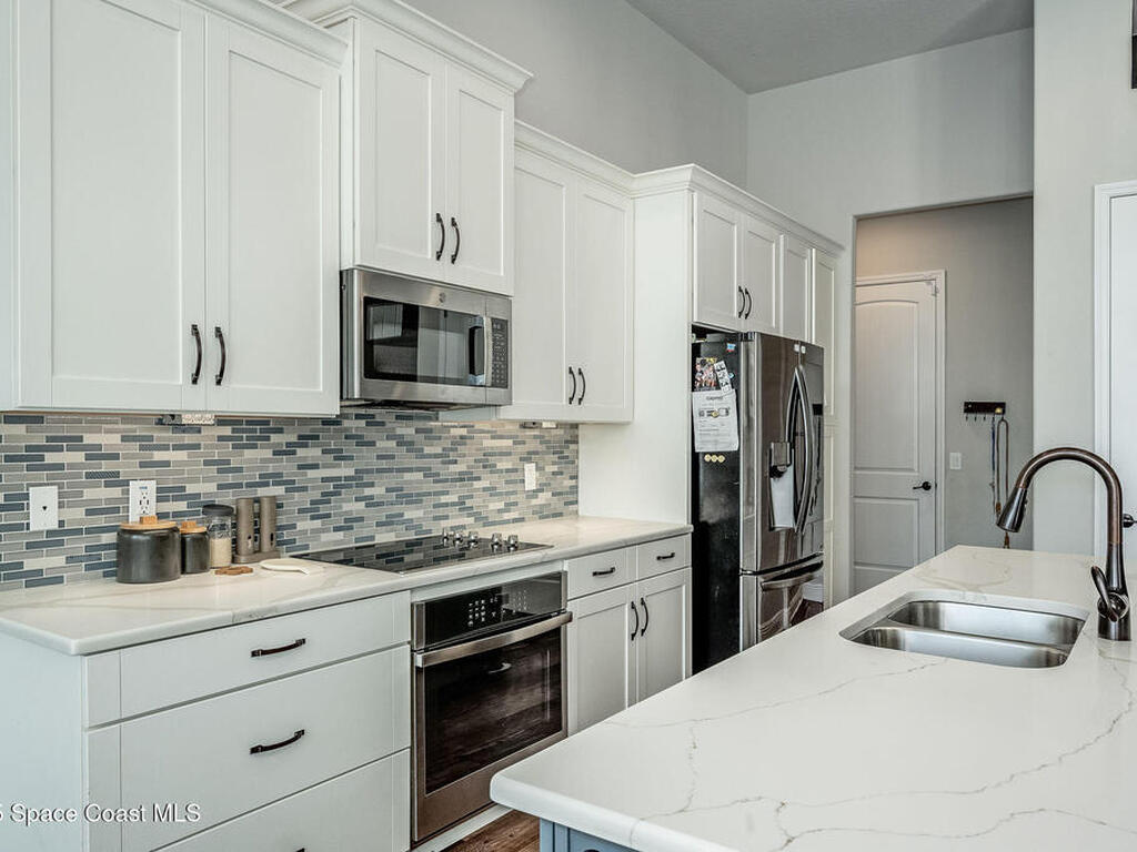 1984 Crossbill Drive, Titusville, FL 32796