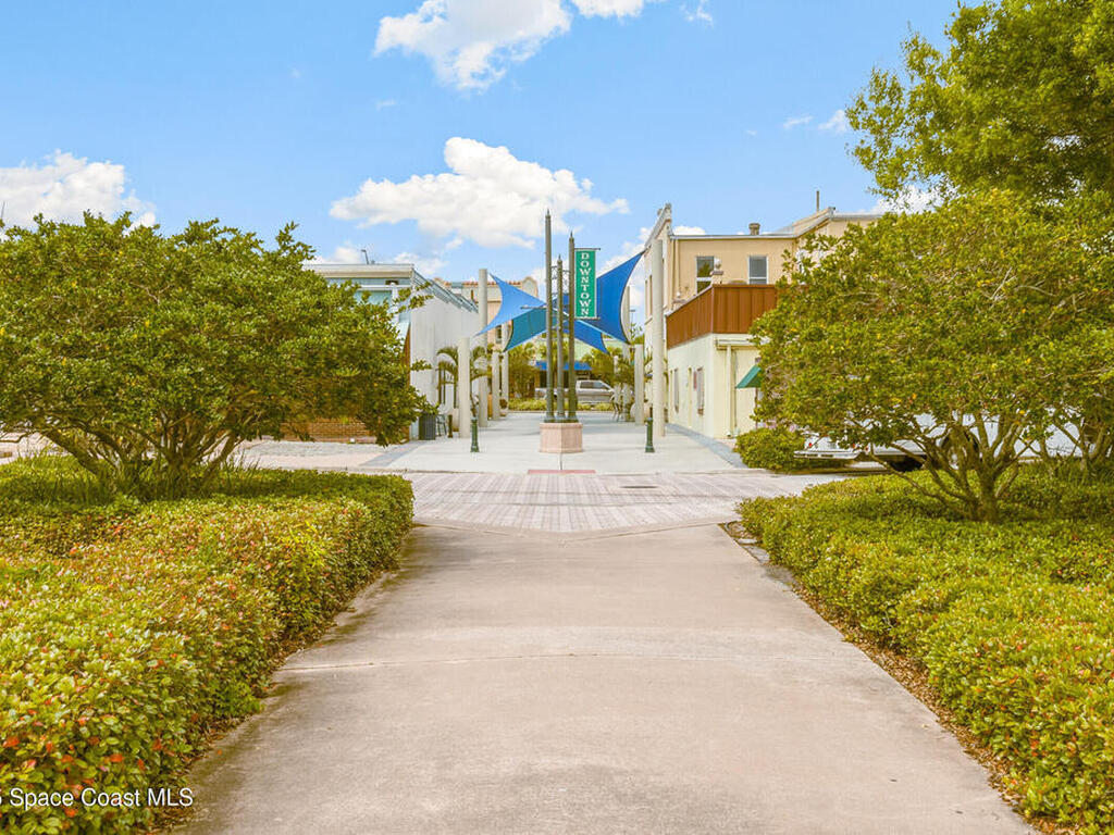 1984 Crossbill Drive, Titusville, FL 32796