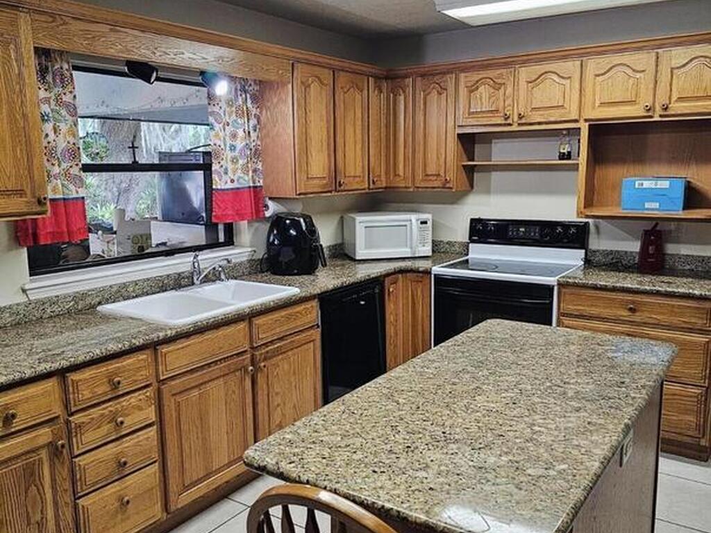 130 N Carpenter Road, Titusville, FL 32796