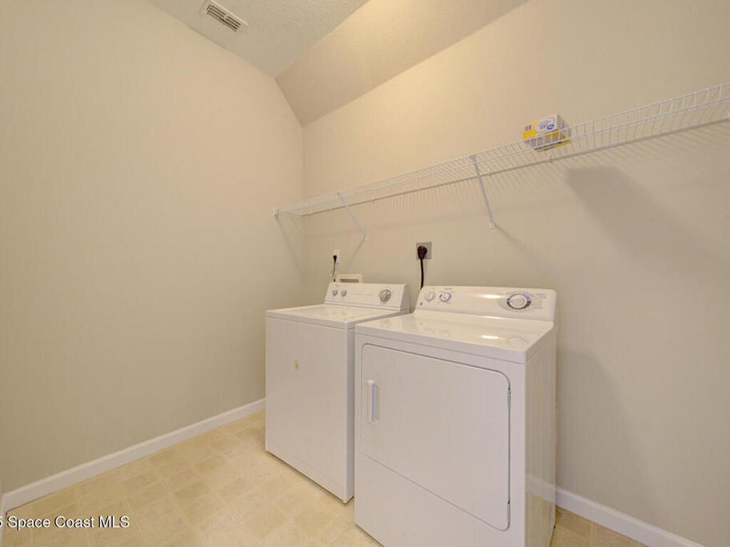 264 Wishing Well Circle, Palm Bay, FL 32908