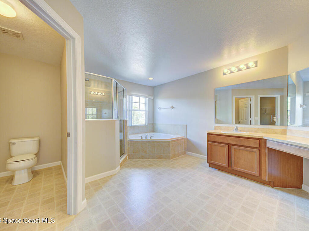 264 Wishing Well Circle, Palm Bay, FL 32908